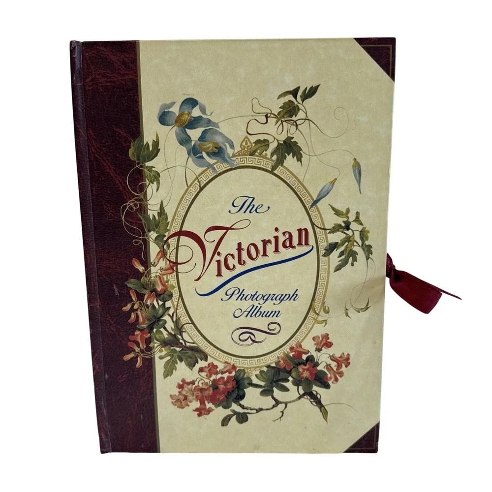 The Victorian Photo Album Hard Back -‎ Holds 47 photos (Genealogy, Family Tree)